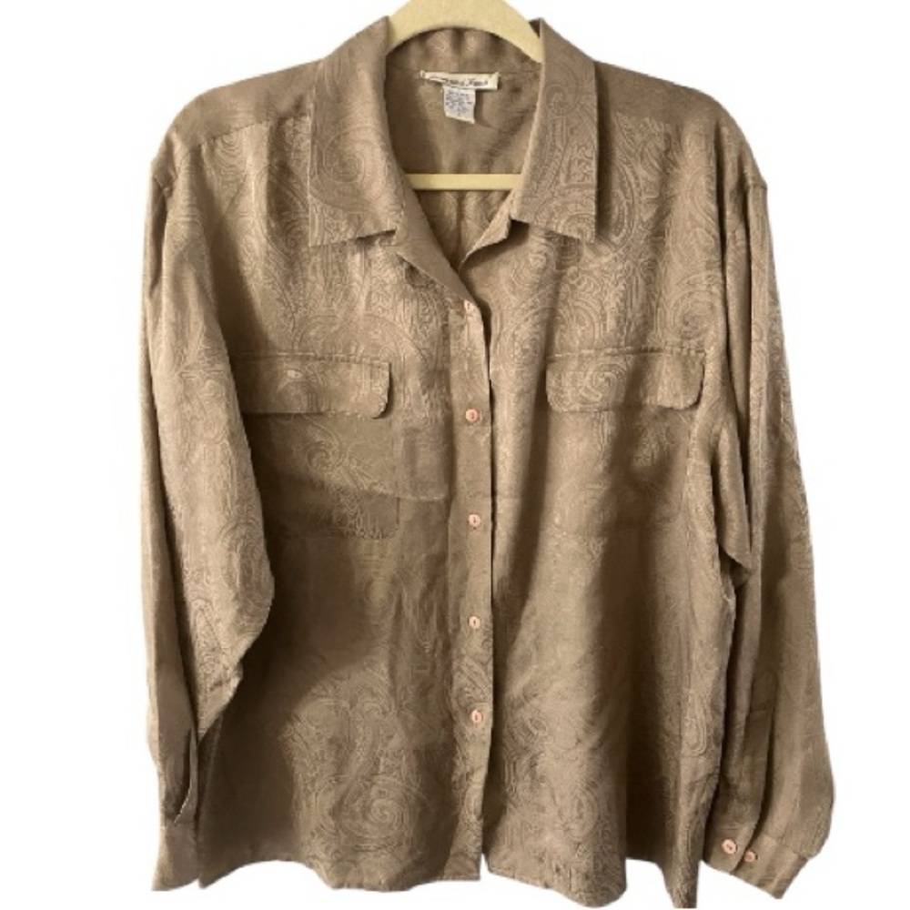Anna & Frank Silk Blouse, Button Down, Embossed Silk, vintage, Sz L, neutral